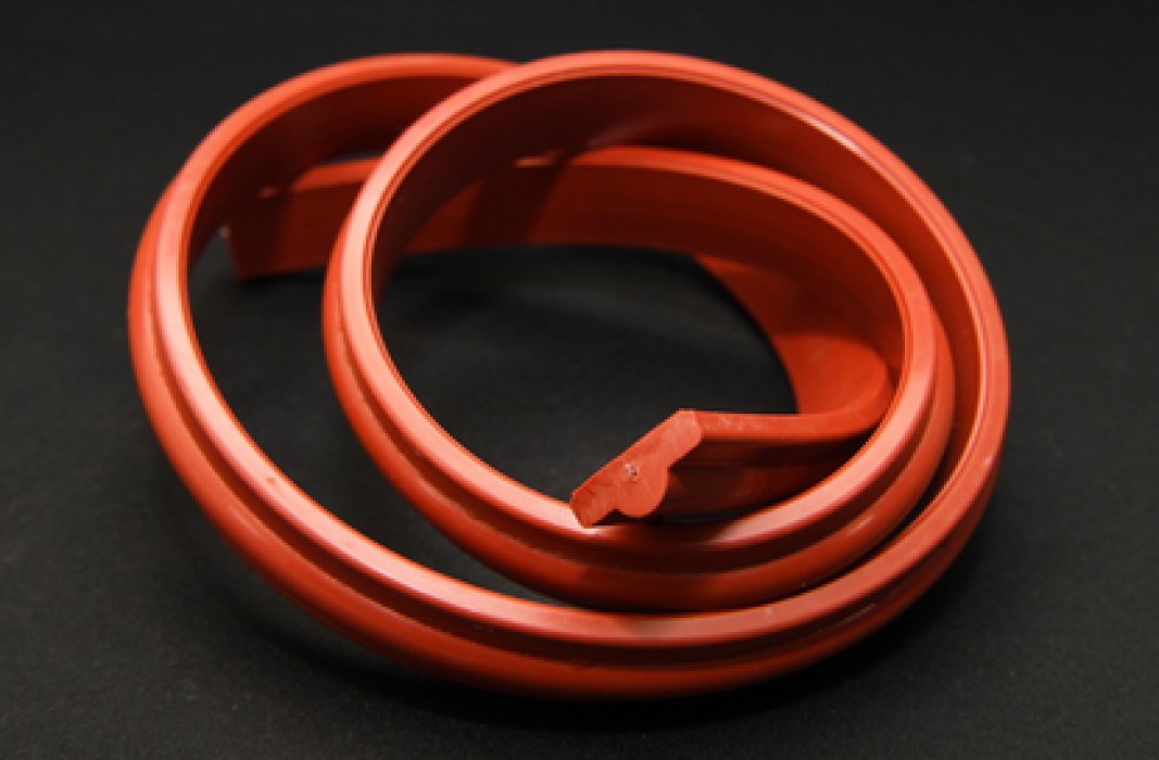 Extrusion | High-Performance Seals | Saint-Gobain ICS
